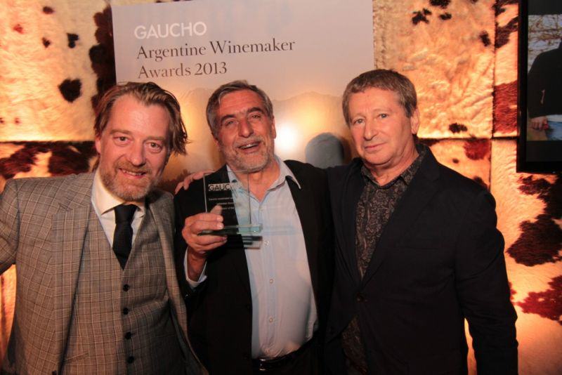 En representación de Sebastián recibió el premio José Alberto Zuccardi.