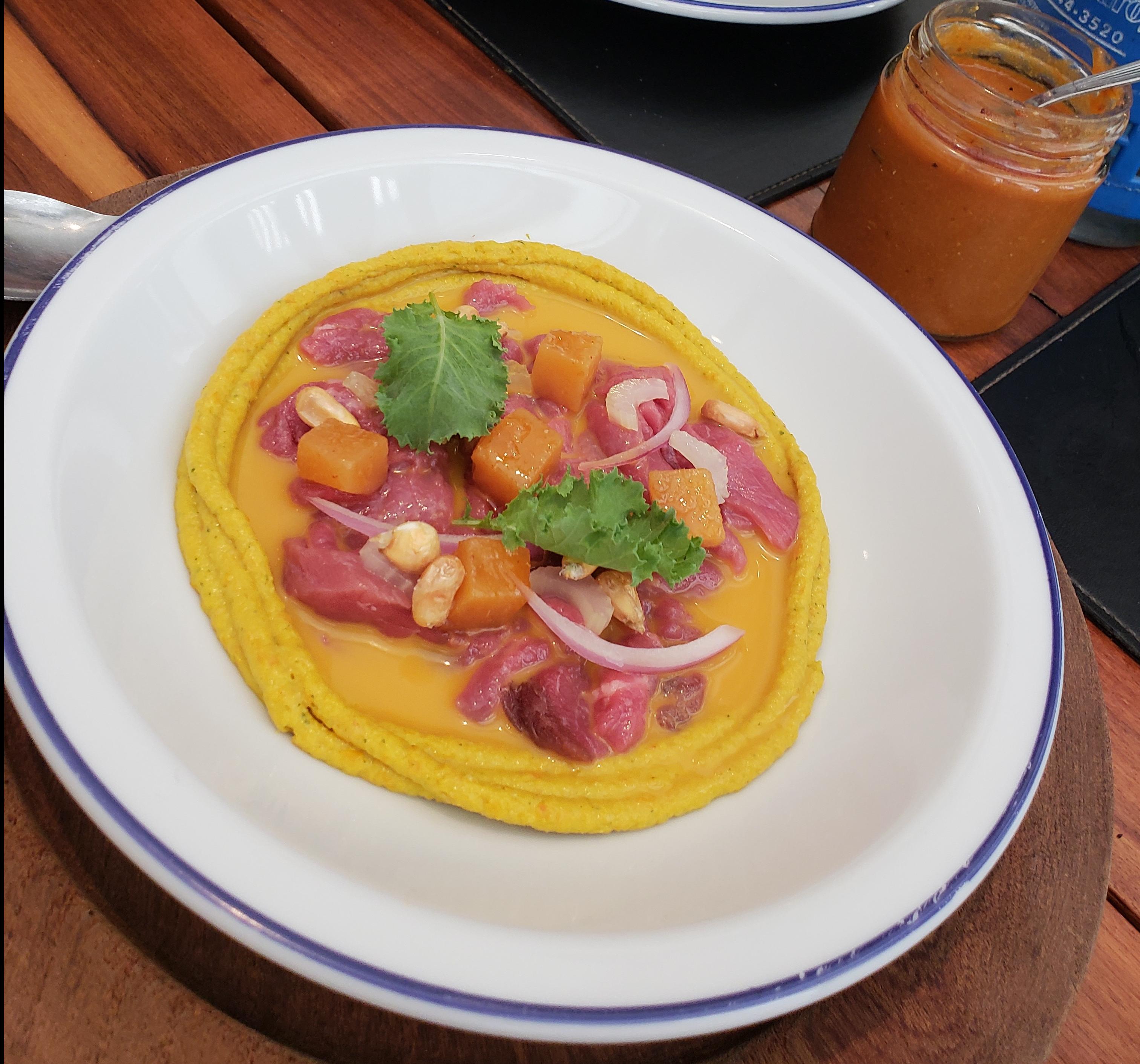 Tiradito de Bife con el Casa Boher Gran Chardonnay