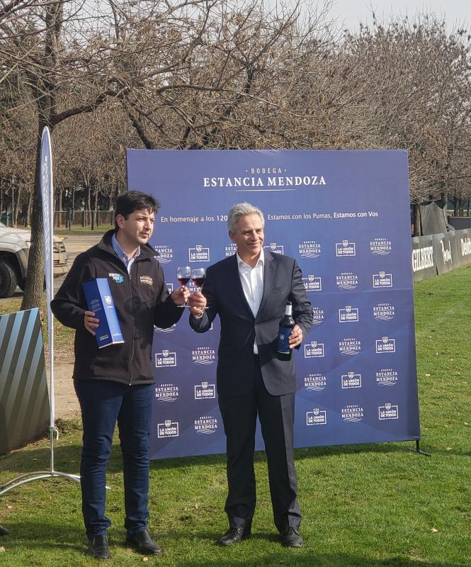 Bodega Estancia Mendoza presentó el vino de la Unión Argentina de Rugby