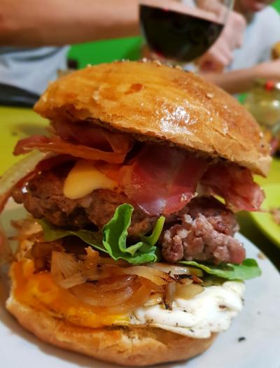 Hamburguesas con Vino