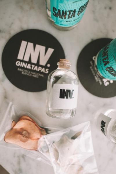 INVERNADERO Gin&Tapas De la barra a tu casa el mejor gin tonic en tres pasos