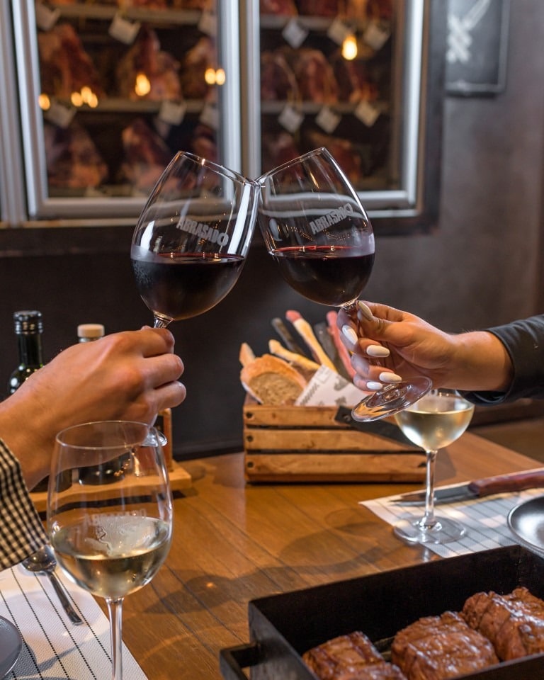 Abrasado lanza una nueva propuesta de after office, meriendas y desayunos - Wine Flights