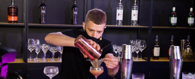 Fran Vacalluzo es el Bartender del Año 2021 en la final nacional de World Class