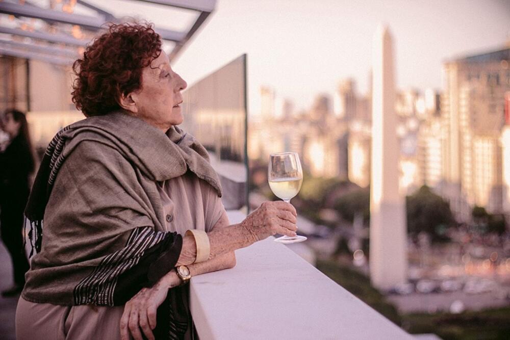 Los Buenos Vinos Argentinos que le gustan a Elisabeth Checa (2)