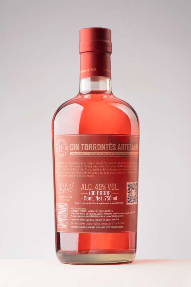 Hilbing Gin Pink, el primer gin elaborado con uvas Torrontés 2 Hilbing Gin Pink (1)