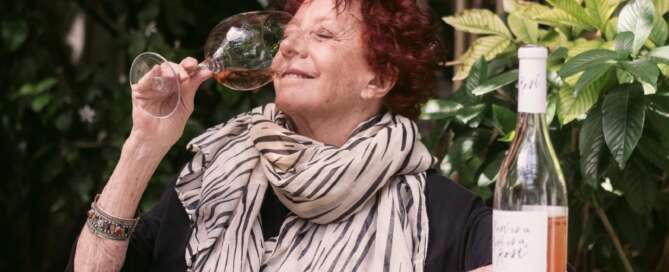 Los Buenos Vinos Argentinos - Elisabeth Checa