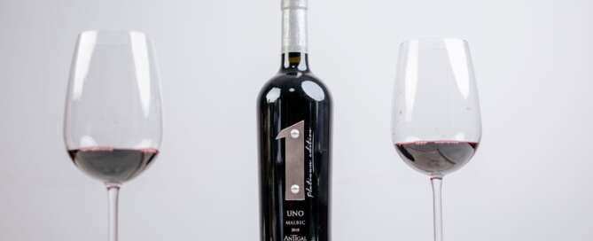 UNO Malbec Platinum Edition