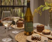 La emblemática Bodega Fabre Montmayou, reconocida como la primera bodega boutique de Argentina y pionera en la creación de vinos de alta gama, presenta con gran entusiasmo su cosecha 2022 de su Terruño Reserva Chardonnay